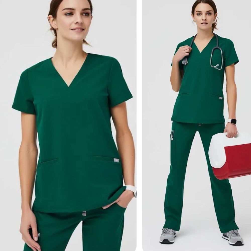 Figs Hunter Green Catarina One Pocket Scrub Top